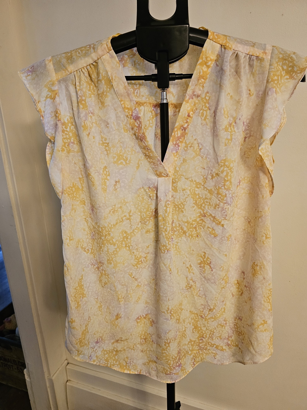 Chaus Yellow Marble-Print V-Neck Flutter Sleeve Blouse